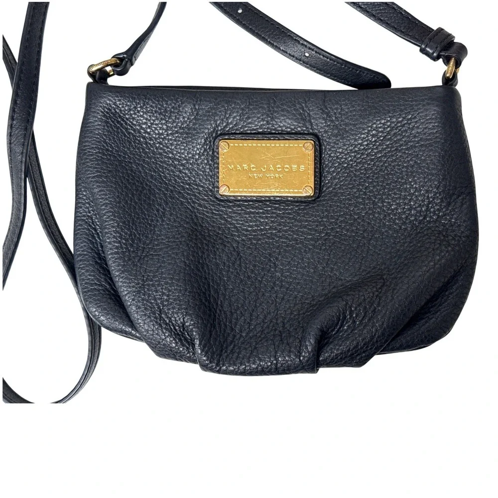 Marc Jacobs Crossbody Bag Women OS Black Pebbled Leather Gold Logo Plate Luxury
